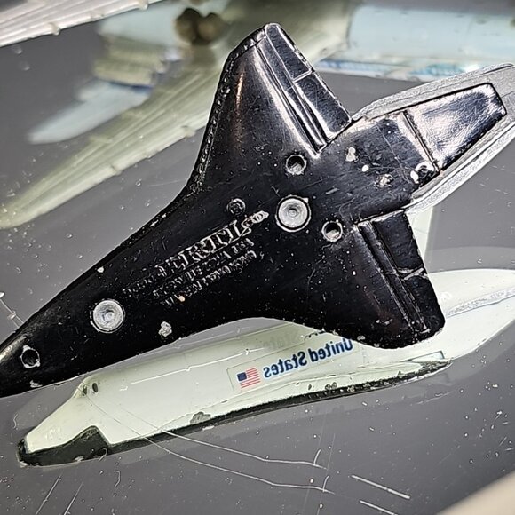 Diecast Planes 5pcs For Parts Or Repair Spaceshuttle DC-10 VC-10 Ertl Hong Kong - Picture 10 of 15